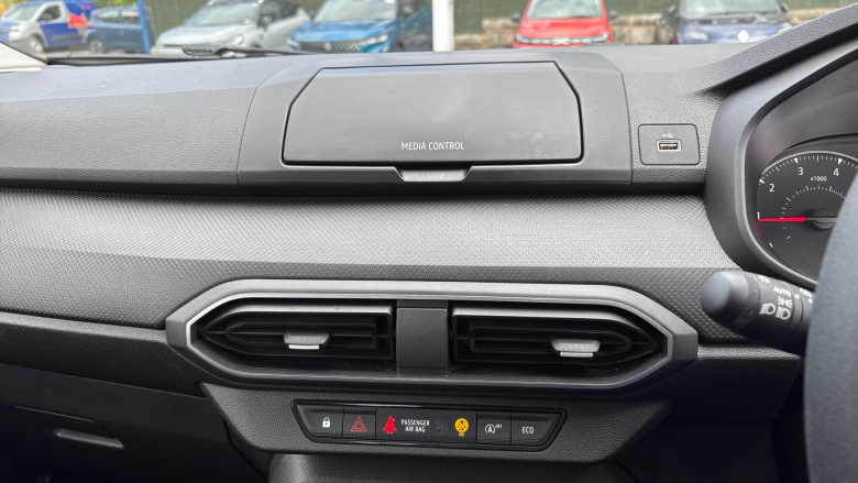 Dacia Sandero 1.0 Tce Essential 5dr Petrol Hatchback